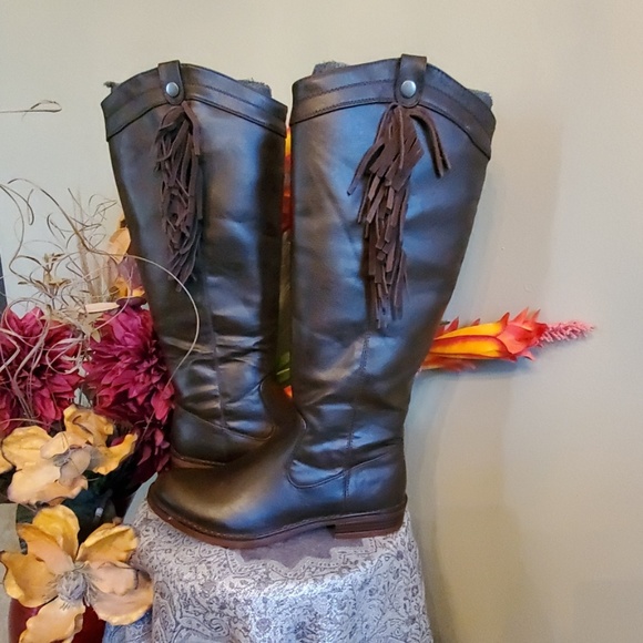 XOXO Shay Western Inspired Boot - Picture 2 of 5